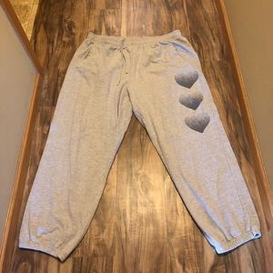 Heart 🖤 sweatpants